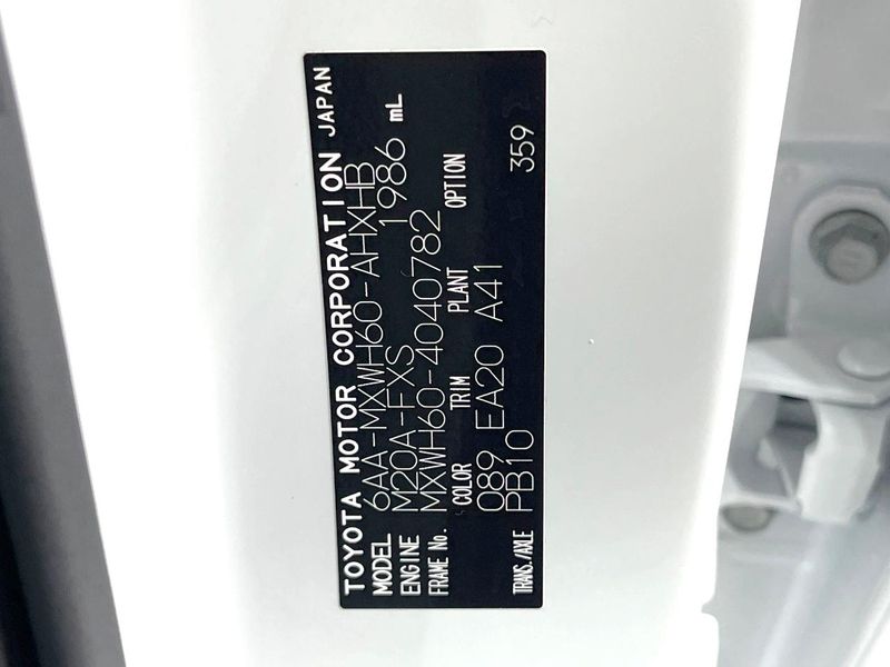 2023 Toyota Prius 6AA-MXWH60 (UW-6a9a385253ed7)[1]