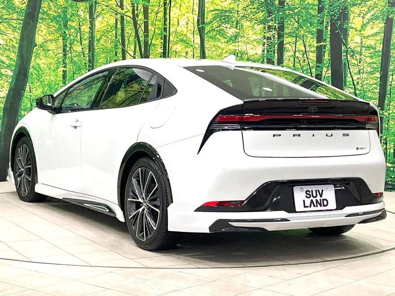 2023 Toyota Prius 6AA-MXWH60 (UW-6a9a385253ed7)[11]