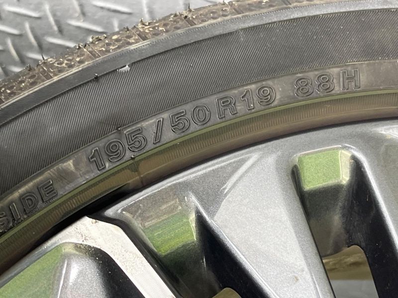 2024 Toyota Prius 6AA-MXWH60 (UW-6a9a385509bf0)[16]