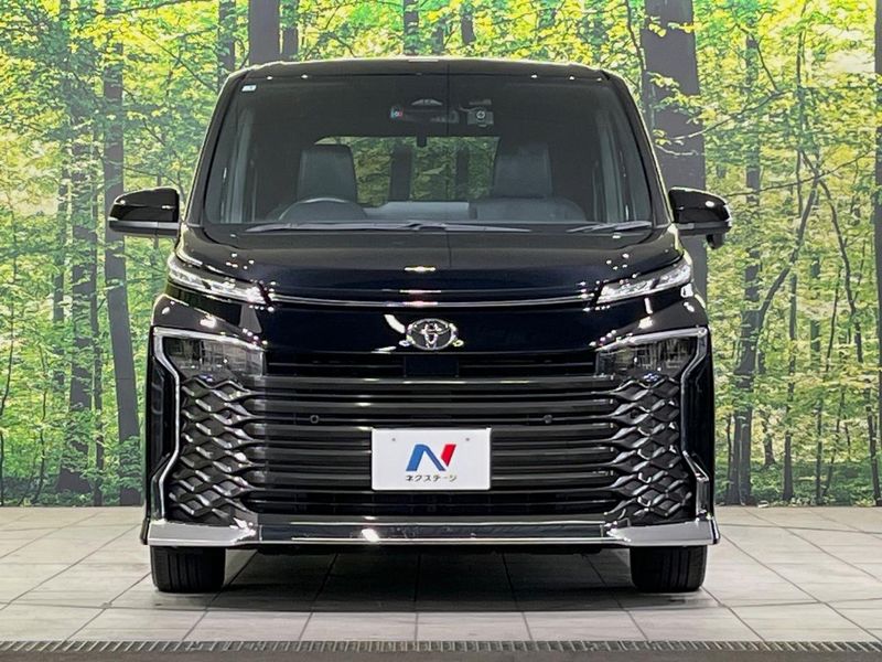 2023 Toyota Voxy 6BA-MZRA90W (UW-6a9a385e3d768)[4]