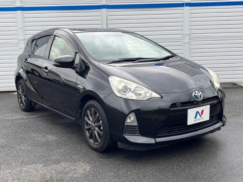 2014 Toyota Aqua DAA-NHP10 (UW-6a9a3872d61ff)[19]