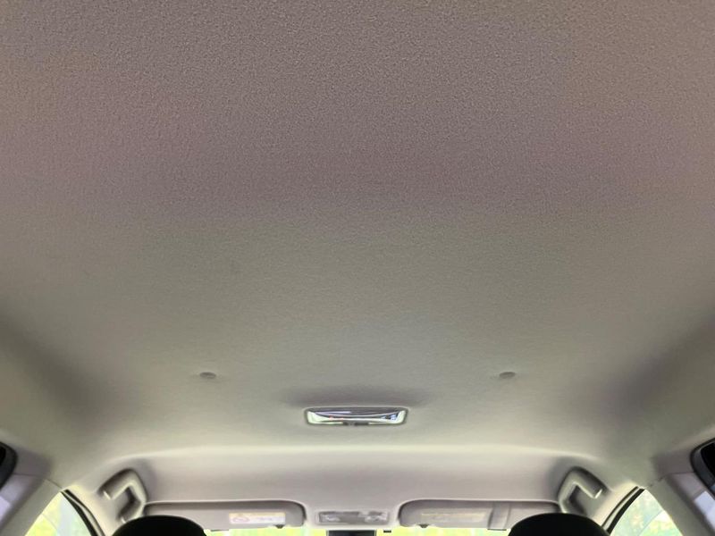 2017 Toyota Aqua DAA-NHP10 (UW-6a9a387d2a81d)[14]