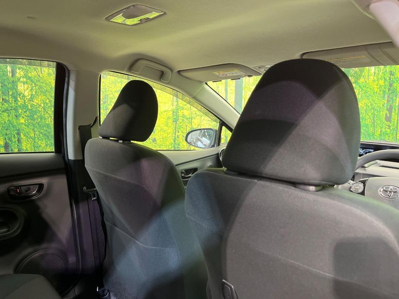 2017 Toyota Aqua DAA-NHP10 (UW-6a9a387d2a81d)[16]
