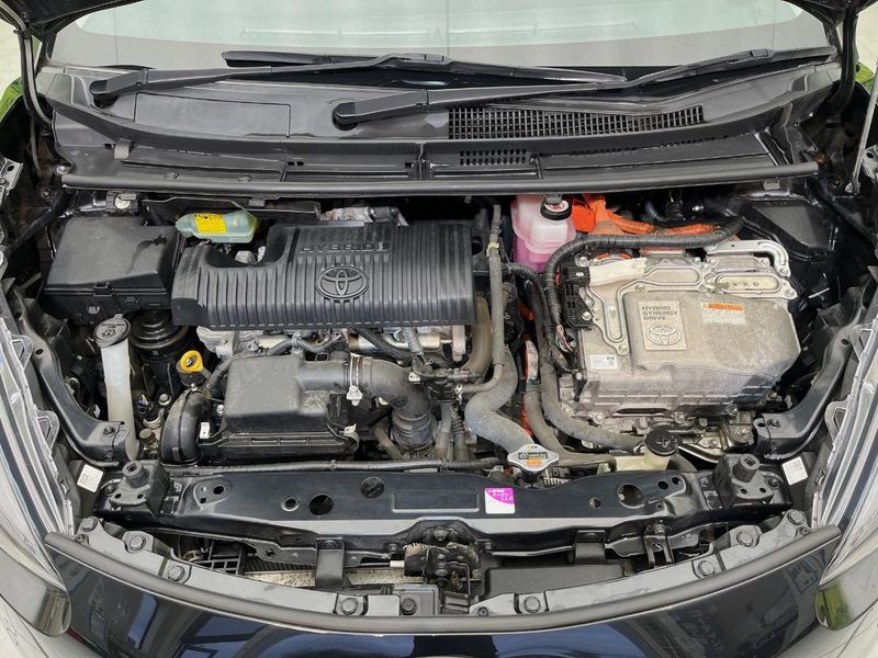 2017 Toyota Sienta DAA-NHP170G (UW-6a9a3883ba194)[6]