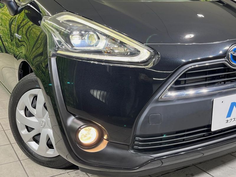2017 Toyota Sienta DAA-NHP170G (UW-6a9a3883c8b95)[26]
