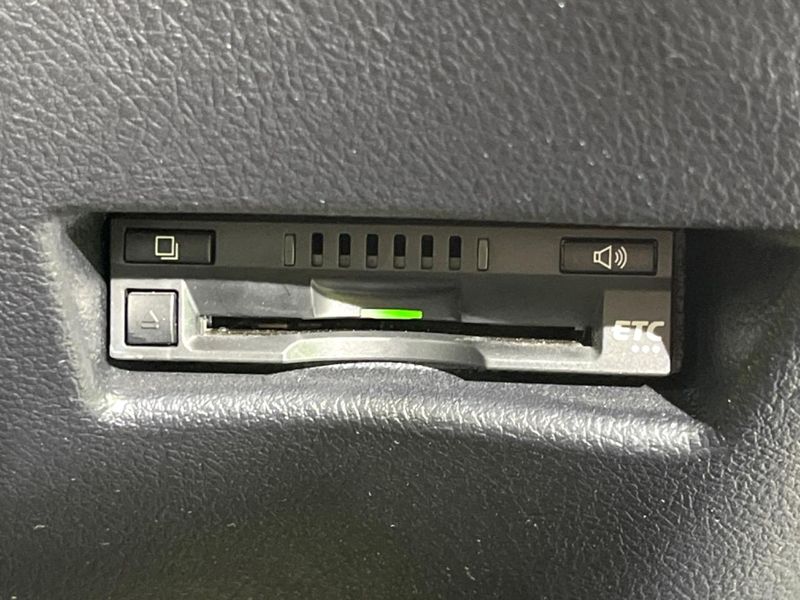 2018 Toyota Sienta DBA-NSP170G (UW-6a9a388d50705)[11]