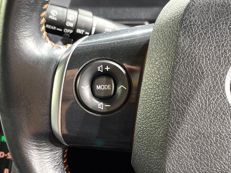 2018 Toyota Sienta DBA-NSP170G (UW-6a9a388d50705)[16]