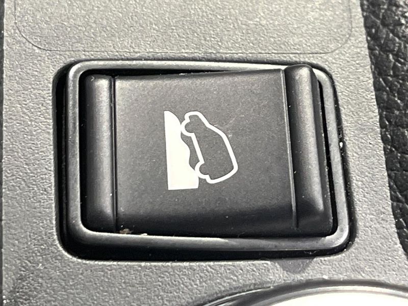 2019 Nissan X-Trail DBA-NT32 (UW-6a9a3895b1b13)[19]