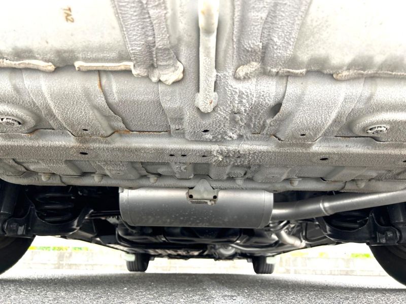 2016 Honda Step Wagon DBA-RP1 (UW-6a9a38a2575b1)[17]