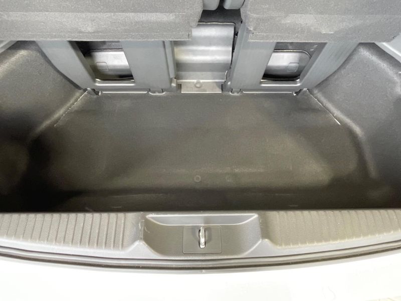 2023 Honda Step Wagon 6AA-RP8 (UW-6a9a38a78b48c)[17]