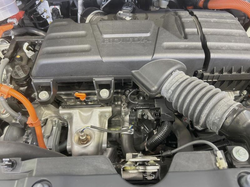 2024 Honda Step Wagon 6AA-RP8 (UW-6a9a38a8e7aab)[4]