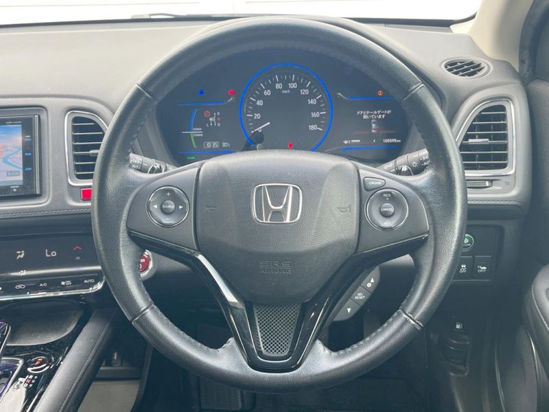 2014 Honda Vezel DAA-RU3 (UW-6a9a38abbbab9)[13]