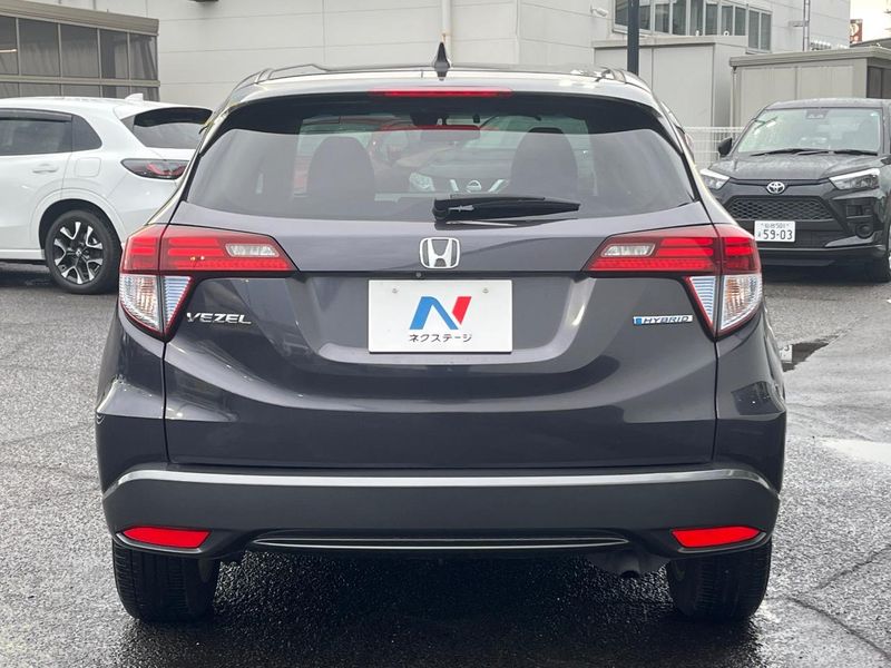 2015 Honda Vezel DAA-RU3 (UW-6a9a38ace2638)[22]