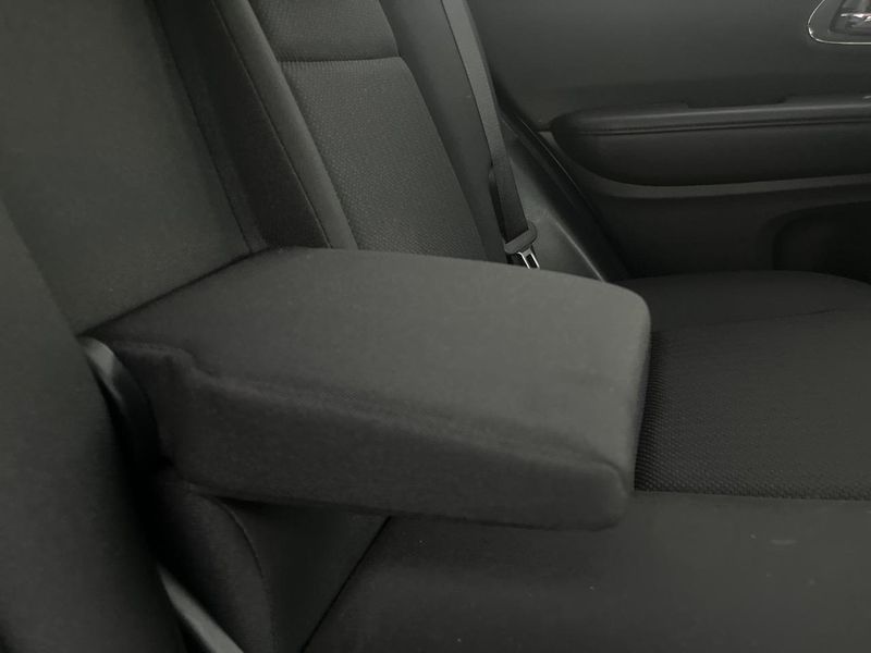 2015 Honda Vezel DAA-RU3 (UW-6a9a38ace2638)[21]
