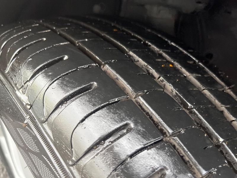 2015 Honda Vezel DAA-RU3 (UW-6a9a38ace2638)[5]