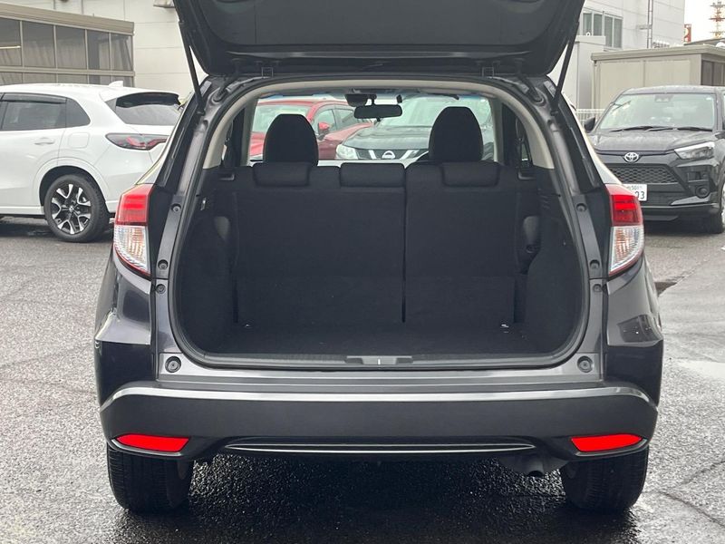 2015 Honda Vezel DAA-RU3 (UW-6a9a38ace2638)[23]