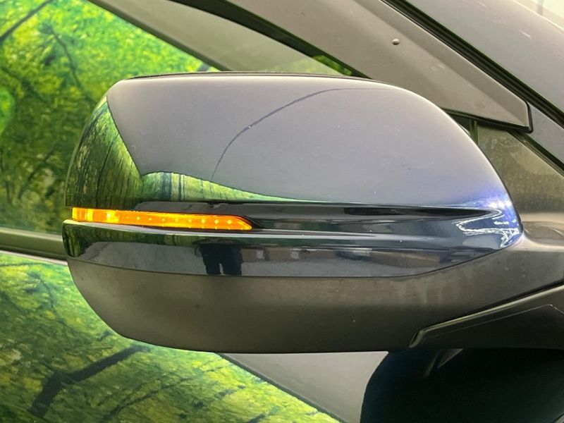 2018 Honda Vezel DAA-RU3 (UW-6a9a38af6a712)[19]