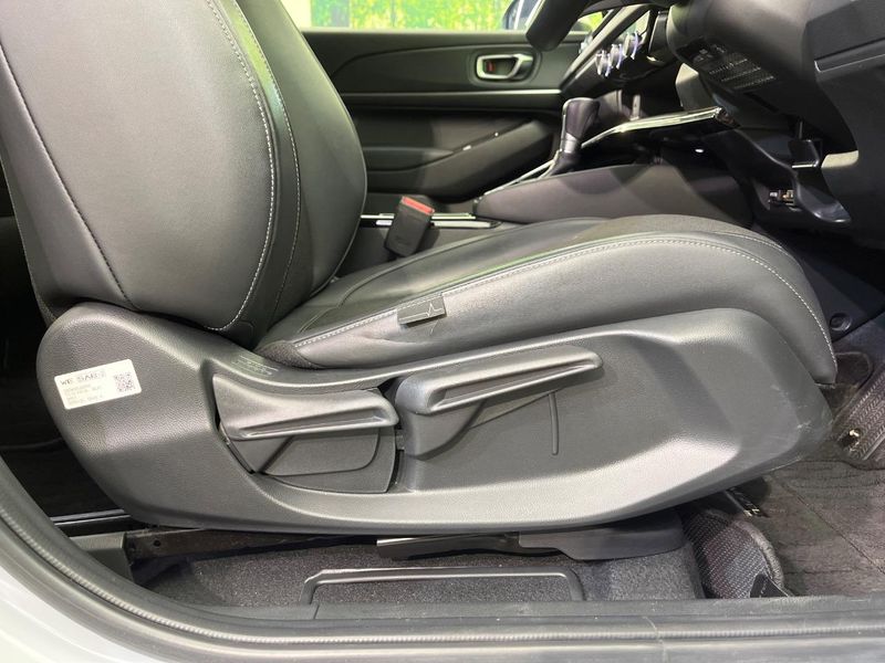2021 Honda Vezel 6AA-RV5 (UW-6a9a38b49edd8)[26]