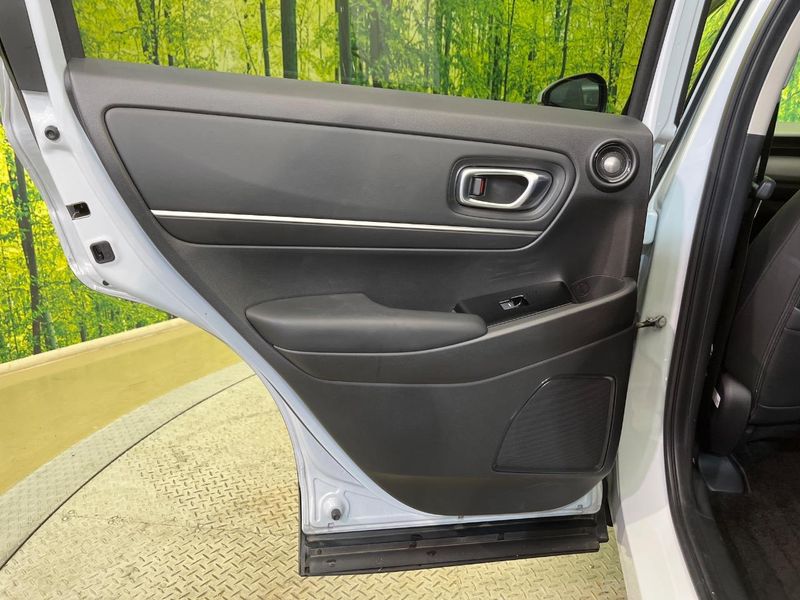 2021 Honda Vezel 6AA-RV5 (UW-6a9a38b49edd8)[8]