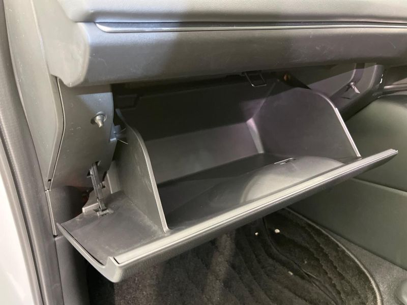 2021 Honda Vezel 6AA-RV5 (UW-6a9a38b49edd8)[10]