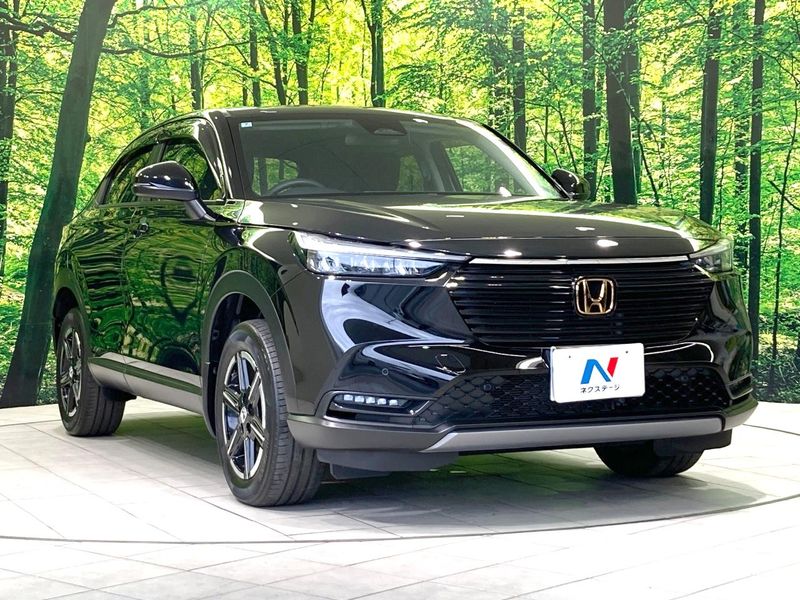 2022 Honda Vezel 6AA-RV5 (UW-6a9a38b7935c9)[27]