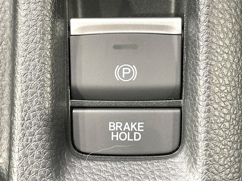 2022 Honda Vezel 6AA-RV5 (UW-6a9a38b8b3771)[29]