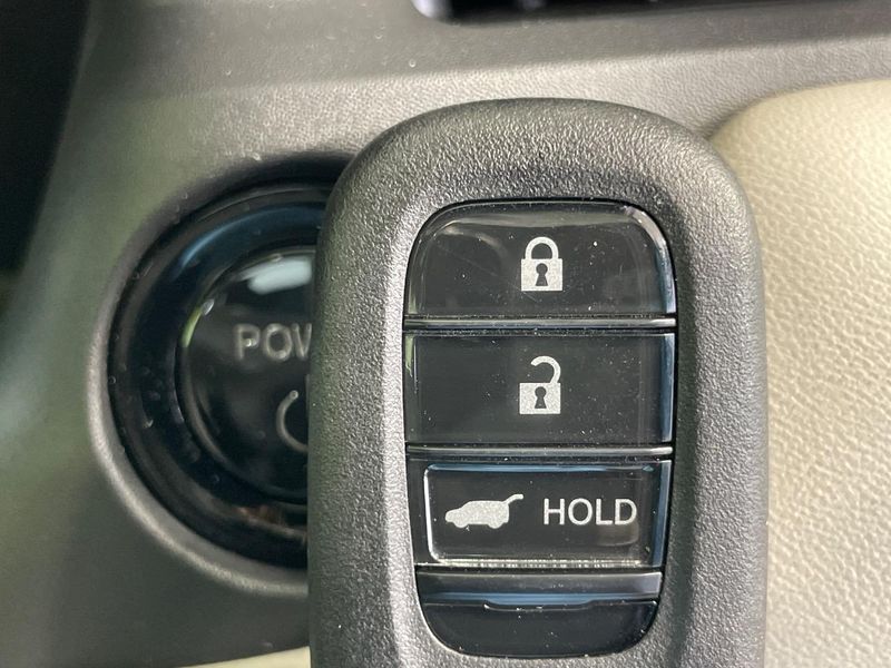 2026 Honda Vezel 6AA-RV5 (UW-6a9a38c026178)[5]