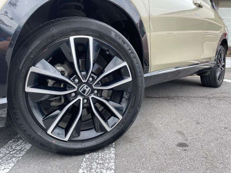2021 Honda Vezel 6AA-RV6 (UW-6a9a38c096958)[4]