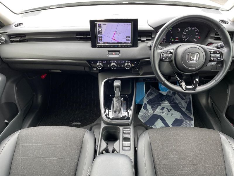 2021 Honda Vezel 6AA-RV6 (UW-6a9a38c096958)[29]