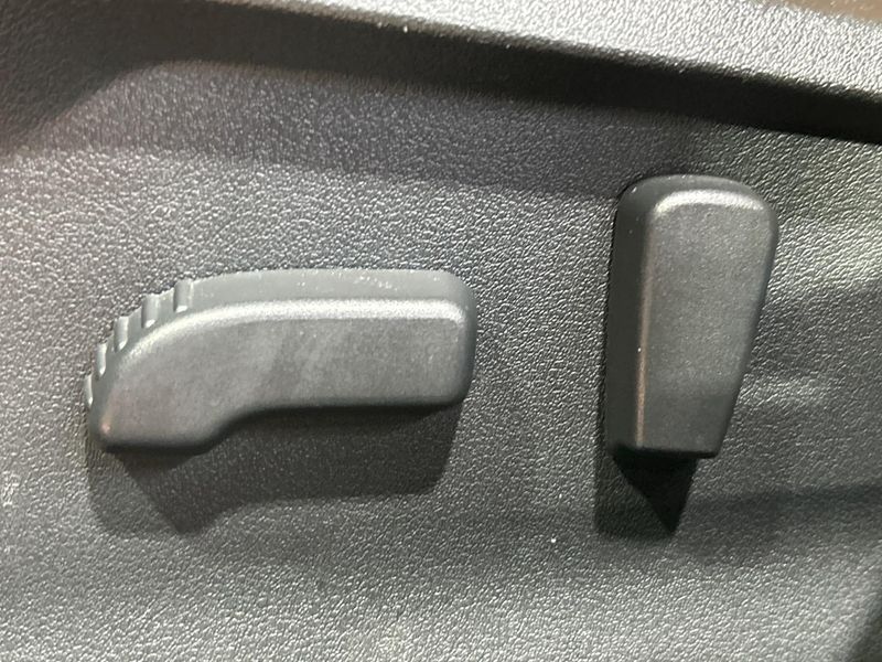 2020 Subaru Forester 5AA-SKE (UW-6a9a38d9b4f92)[4]