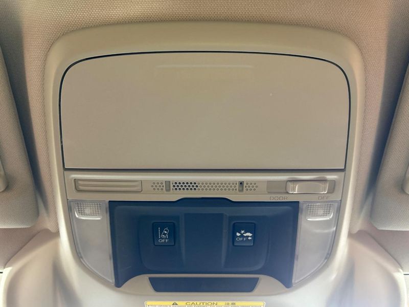 2020 Subaru Forester 5AA-SKE (UW-6a9a38d9b4f92)[17]