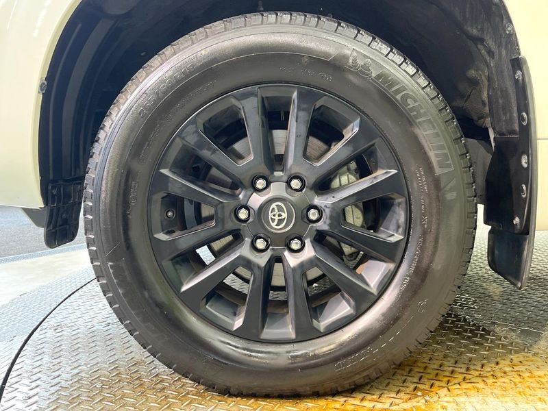2023 Toyota Land Cruiser Prado 3BA-TRJ150W (UW-6a9a38f272ba5)[23]