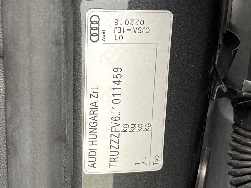 2018 Audi TT Coupe ABA-FVCJS (UW-6a9a38fcebd56)[1]