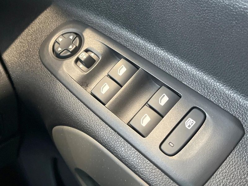 2021 Citroen Berlingo 3DA-K9CYH01 (UW-6a9a3911c90e0)[5]