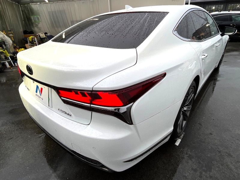 2018 Lexus LS DBA-VXFA50 (UW-6a9a391208f2d)[25]