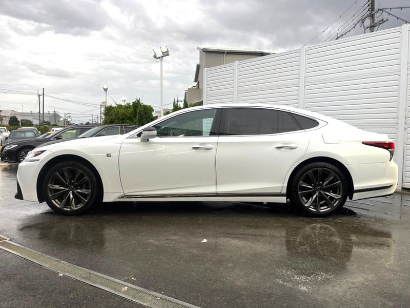 2018 Lexus LS DBA-VXFA50 (UW-6a9a391208f2d)[14]
