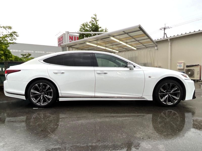 2018 Lexus LS DBA-VXFA50 (UW-6a9a391208f2d)[27]
