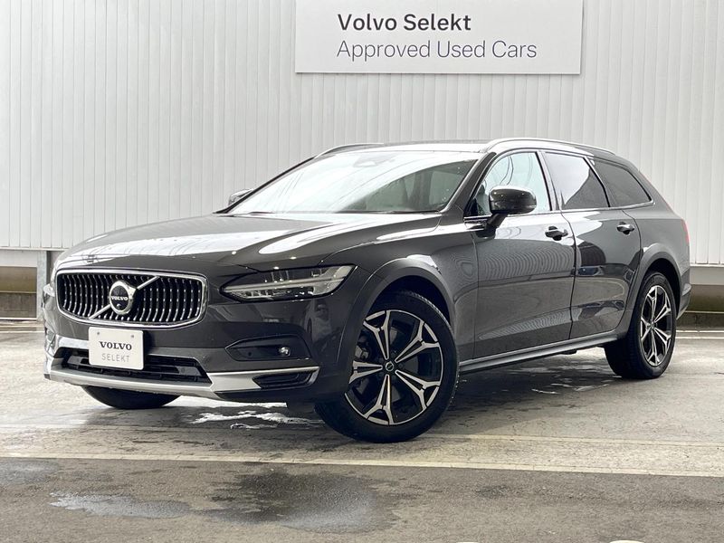 2022 Volvo V90 5AA-PB420TMA (UW-6a9a393195838)[0]