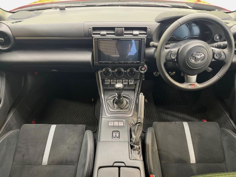 2023 Toyota GR86 3BA-ZN8 (UW-6a9a39437537c)[21]