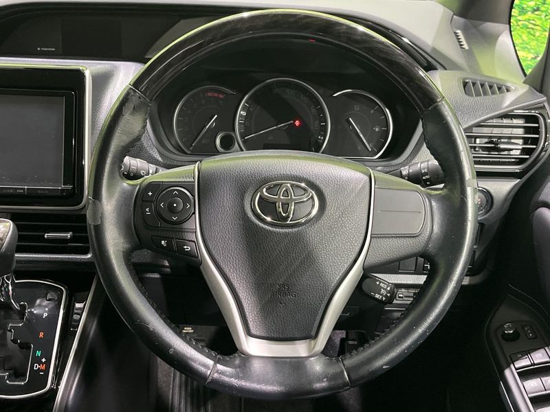 2016 Toyota Esquire DBA-ZRR80G (UW-6a9a394974055)[14]