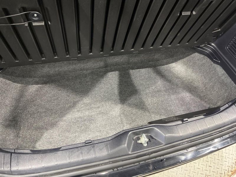 2016 Toyota Esquire DBA-ZRR80G (UW-6a9a394974055)[10]