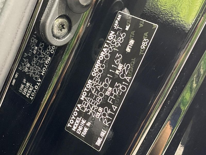 2016 Toyota Esquire DBA-ZRR80G (UW-6a9a394974055)[1]