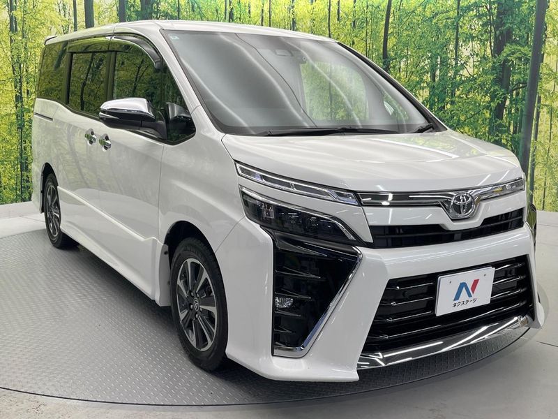 2020 Toyota Voxy 3BA-ZRR80W (UW-6a9a3955e4f4c)[5]