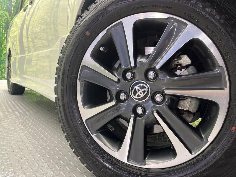 2020 Toyota Voxy 3BA-ZRR80W (UW-6a9a3955e4f4c)[18]