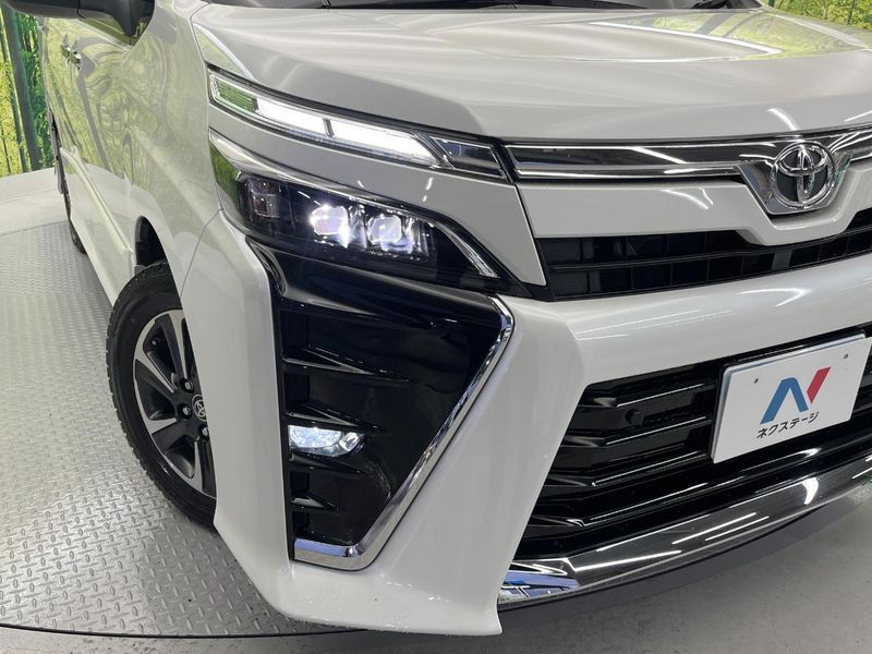 2020 Toyota Voxy 3BA-ZRR80W (UW-6a9a3955e4f4c)[13]