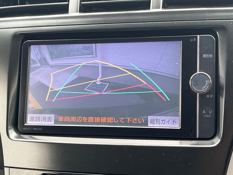 2014 Toyota Prius α DAA-ZVW41W (UW-6a9a3972e791a)[28]