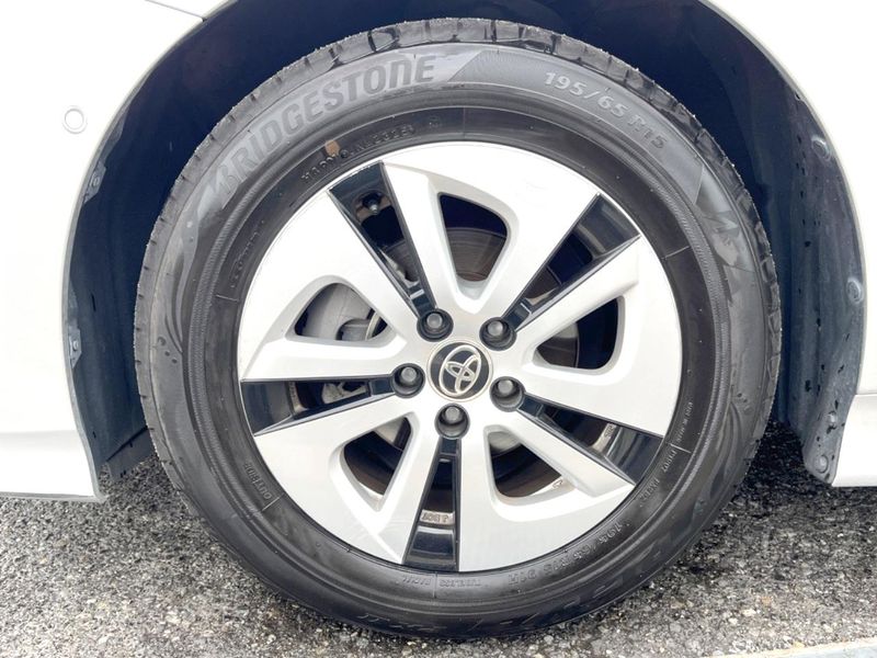 2016 Toyota Prius DAA-ZVW51 (UW-6a9a3979c69ca)[19]