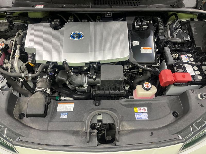 2020 Toyota Prius DAA-ZVW51 (UW-6a9a397c8cd54)[6]