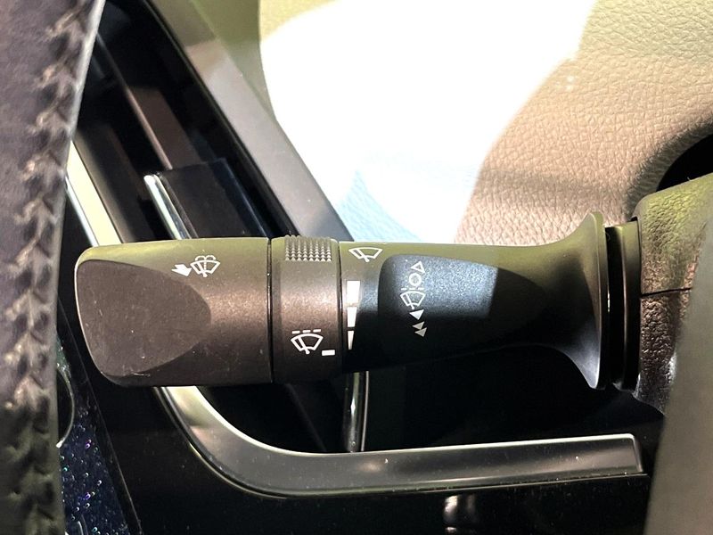 2019 Toyota Prius PHV DLA-ZVW52 (UW-6a9a398110457)[26]