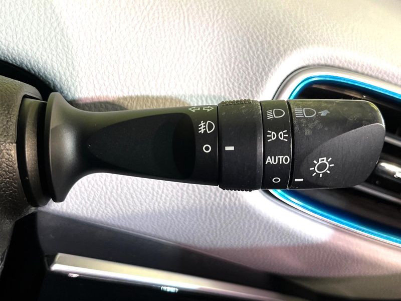 2019 Toyota Prius PHV DLA-ZVW52 (UW-6a9a398110457)[25]